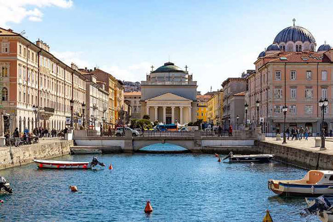 Die Schmackhaften Spezialitäten Von Friaul-Julisch Venetien und Die Stadt Triest